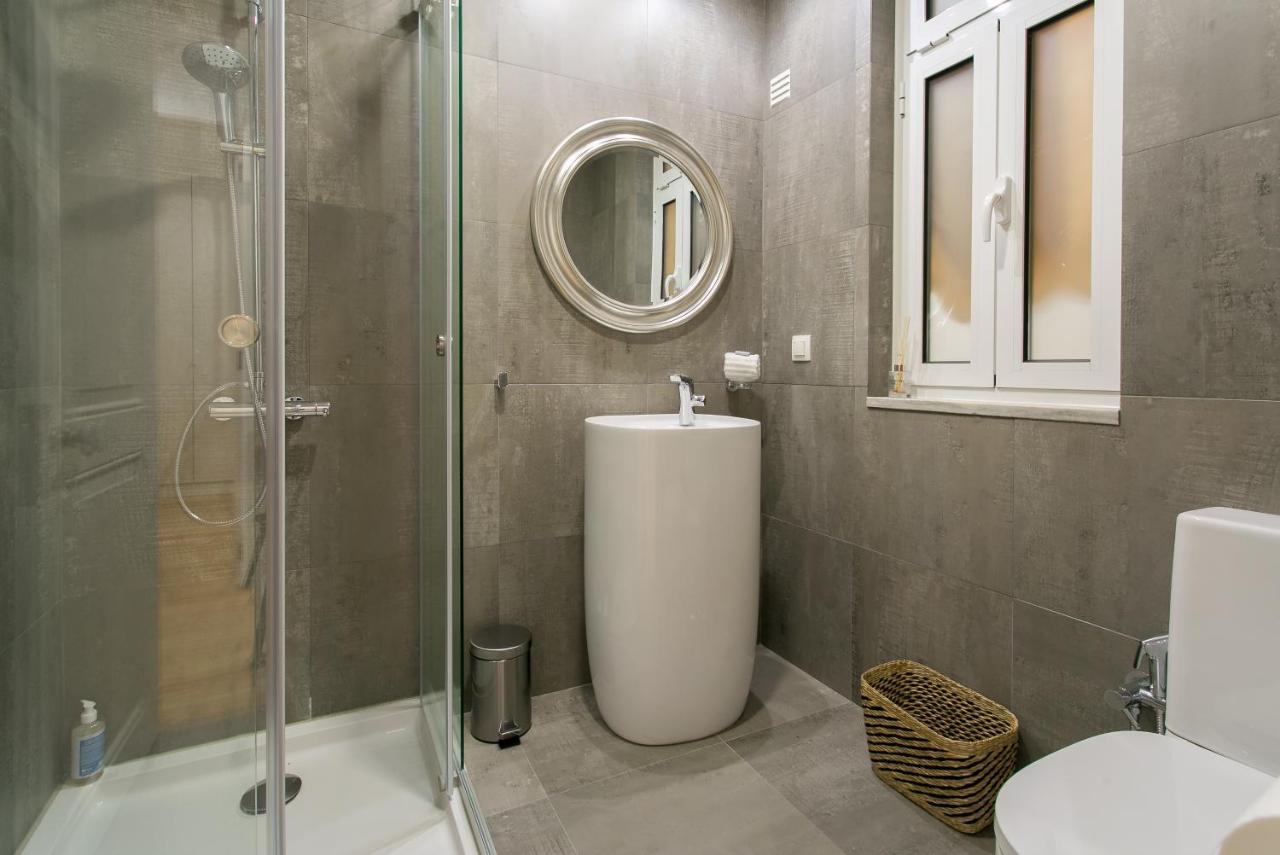 Lisbon Luxury Retreat! 2 Suites, Balcony & Views!! Exterior photo